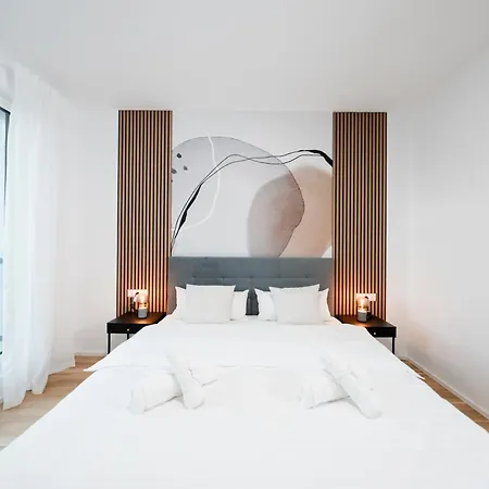 Casavia-apartments 01, City-center Boeblingen, Stellplatz, Balkon Apartamento Böblingen