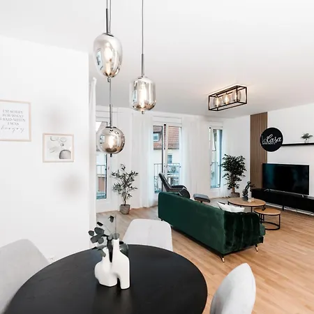 Kocasa-apartments 01, City-center Boeblingen, Stellplatz, Balkon, Waipu-tv