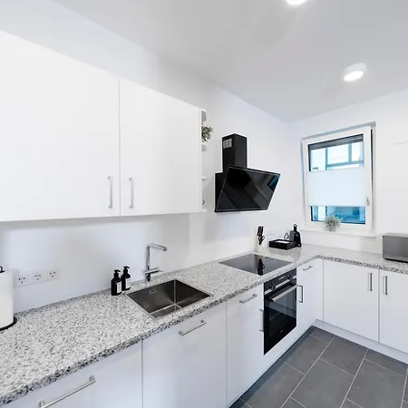 Kocasa-apartments 01, City-center Boeblingen, Stellplatz, Balkon, Waipu-tv Apartment