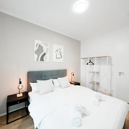 Apartment Kocasa-apartments 01, City-center Boeblingen, Stellplatz, Balkon, Waipu-tv *