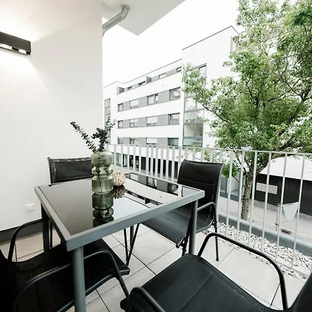 Apartamento Casavia-apartments 01, City-center Boeblingen, Stellplatz, Balkon Böblingen